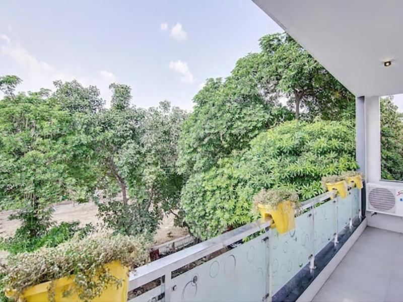 Nuab House - Near Fortis, Max, Medanta, Paras Hospitals And Huda Metro Гургаон Экстерьер фото