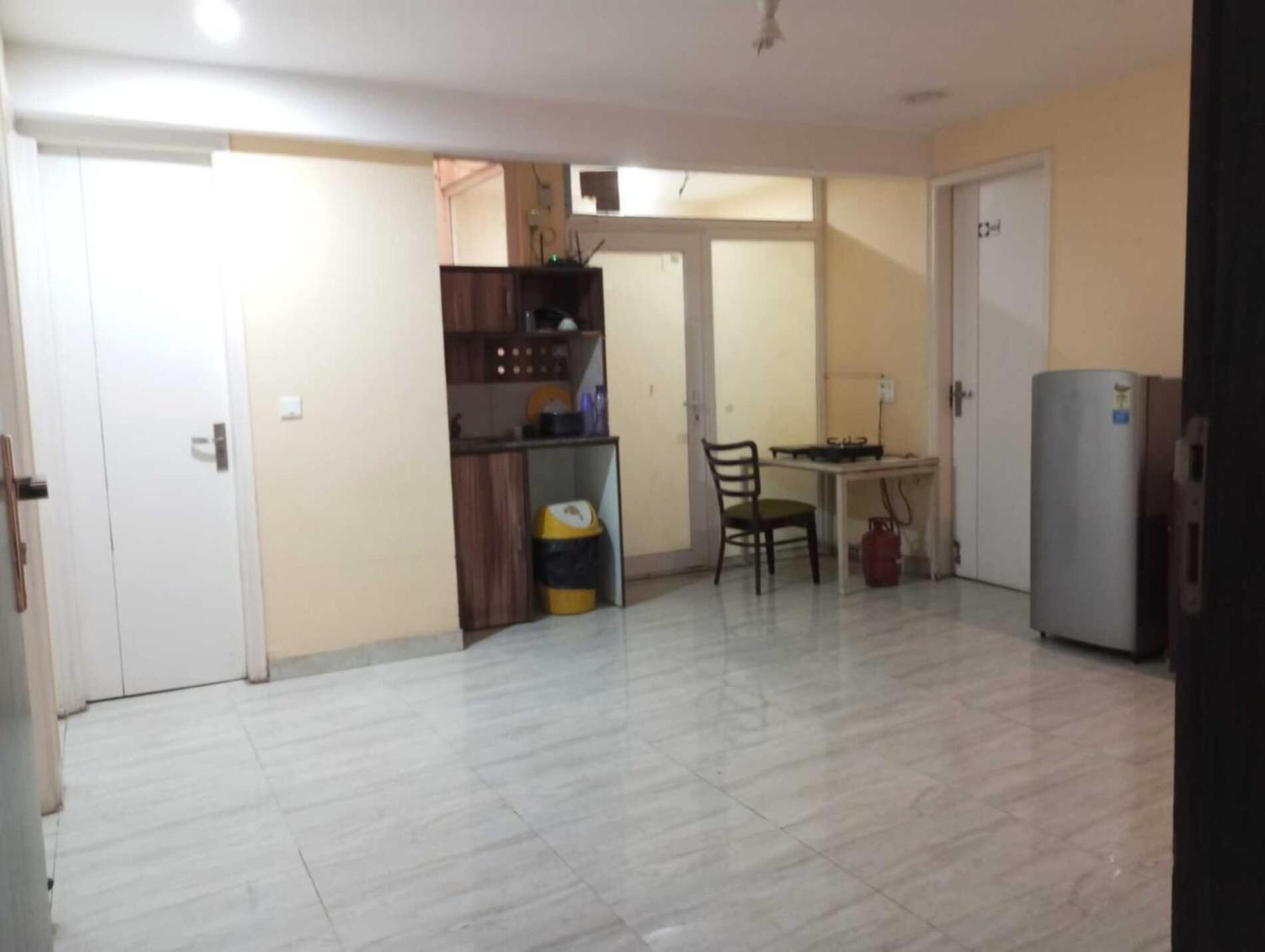 Nuab House - Near Fortis, Max, Medanta, Paras Hospitals And Huda Metro Гургаон Экстерьер фото